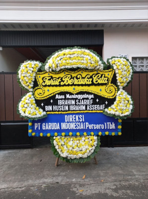 Papan Bunga Duka di Tomajiko